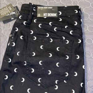 Moon shorts